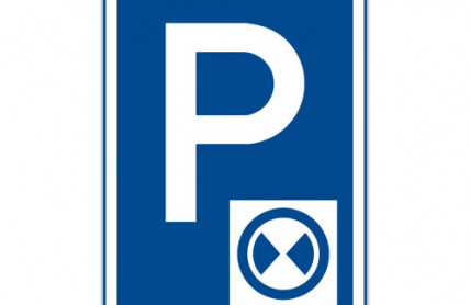 Tuto parkovací značku zná málokdo, vyhnout se povinnosti se ale nemusí vyplatit