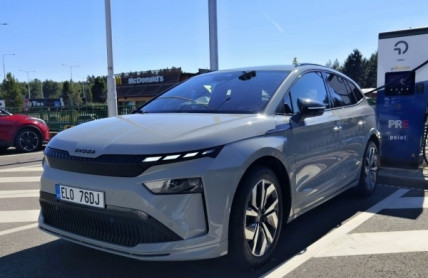 Elektromobily v příštím roce: i přes zrušení výhod se jejich provoz stále vyplatí