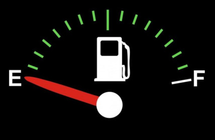 Nebude k dostání nafta? Zastropování cen paliv poškozuje pumpaře a doplatí na to řidiči